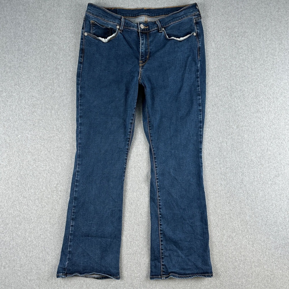 Levi's Jeans Women 31x30 Dark Wash 315 Shaping Bootcut Denim Rodeo Western Flare